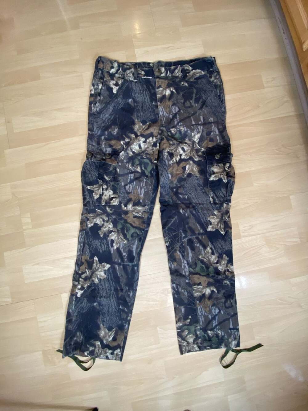 Vintage Brand Camo Camouflage Cargo Hunting Pants w/ Adjustable Waist 19.5X33.5